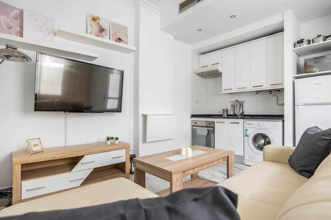 Appartement Comfy Away à Séville Extérieur photo