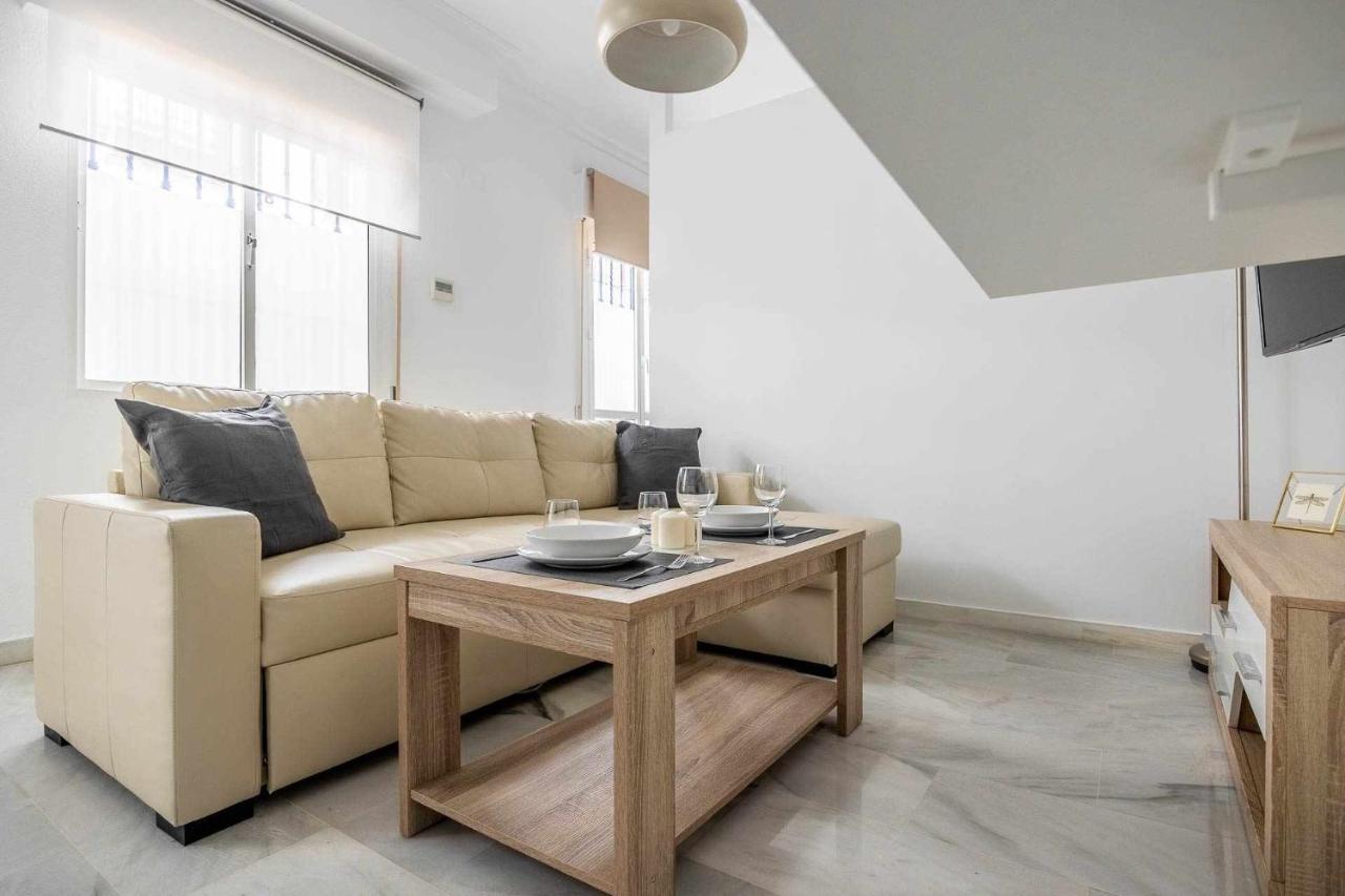 Appartement Comfy Away à Séville Extérieur photo